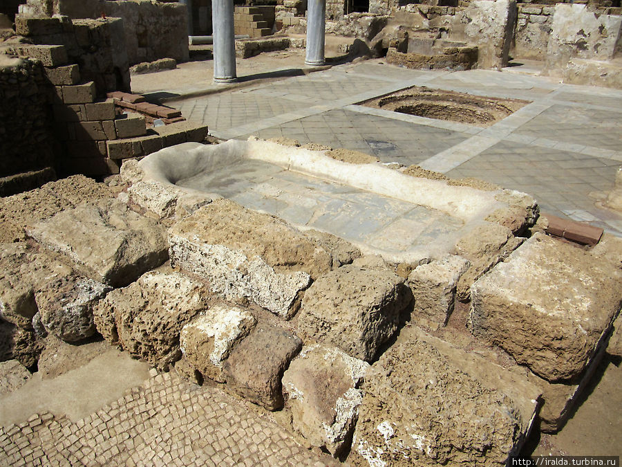Римские бани в Кейсарии Кесария, Израиль