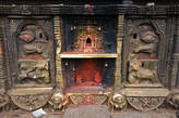 Бхактапур. Храм, в котором по преданию находится голова Бхайрава