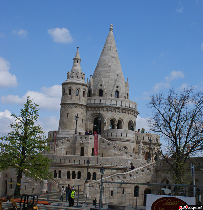 Одна из башен Рыбацкого бастиона Будапешт, Венгрия