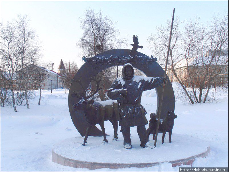 Памятник оленно-транспортным батальонам. Нарьян-Мар, Россия