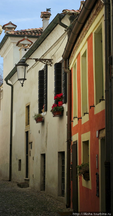 Рыжий переулок. Падуя, Италия