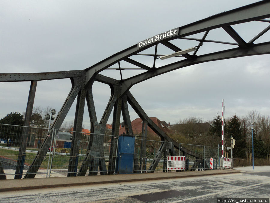    Deichbrücke - 