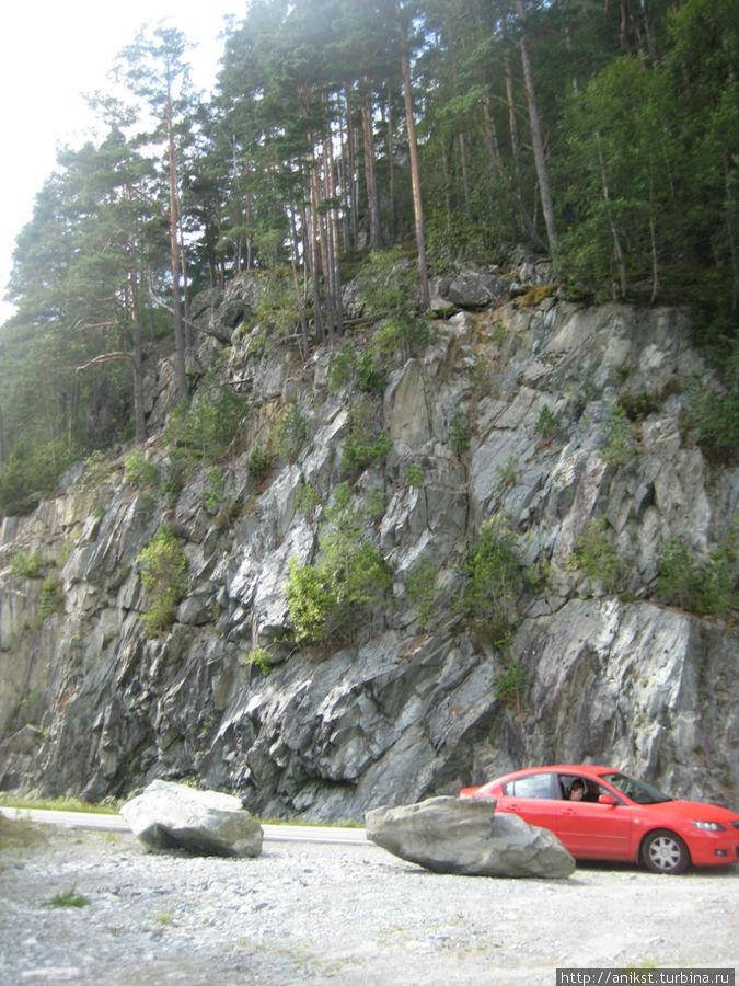 Водопады фруктовой долины Хардангер-фьорд, Норвегия