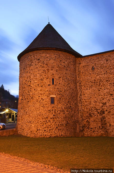 Черная башня Кремница, Словакия