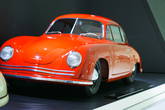 Одна из первых моделей ряда 911,дизайн Ф.А. Порше.50-е годы