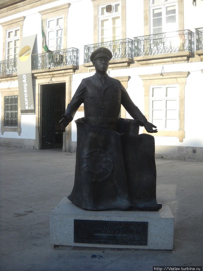 Странная фигура Порту, Португалия