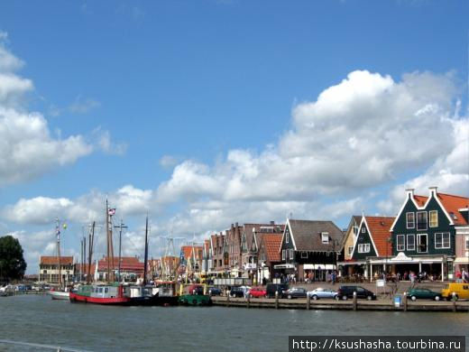 Живописный рыбацкий городок Волендам Волендам, Нидерланды