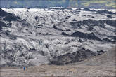Ледник Мюрдальсйёкудль. Под юго-восточной частью ледника находится активный вулкан Катла с диаметром кальдеры 10 км и периодичностью извержений 40-80 лет.
