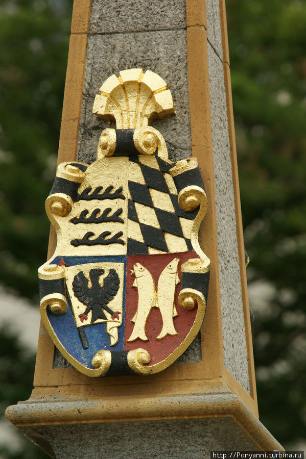 Герб гецогини Себиллы Вюртембергской Леонберг, Германия