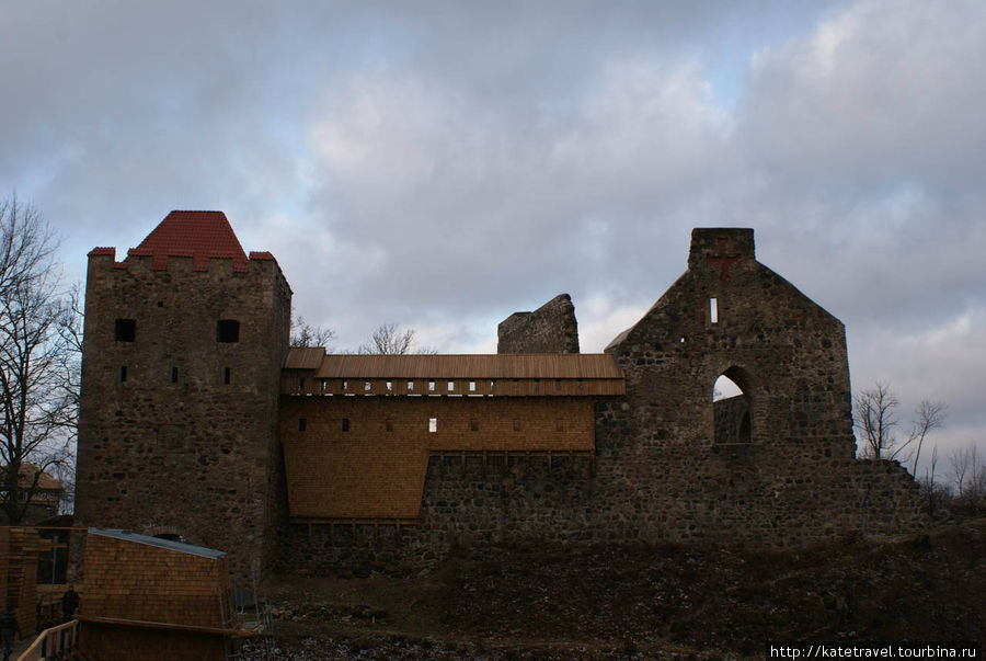 Старый Сигулдский замок