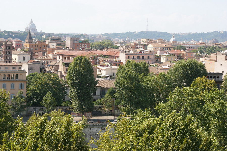 Город утопает в истории всех эпох. Город утопает в истории всех эпох.