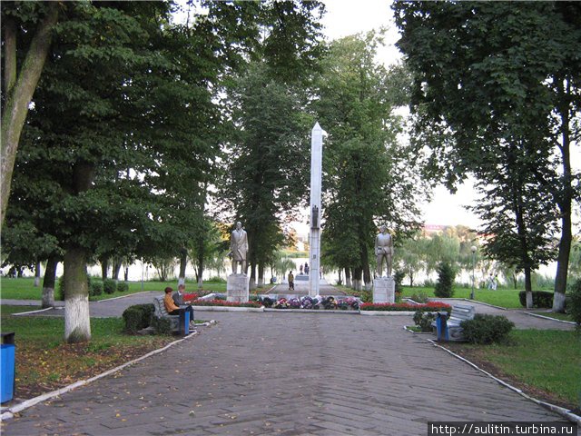 Глубокое — парк. Глубокое — парк.