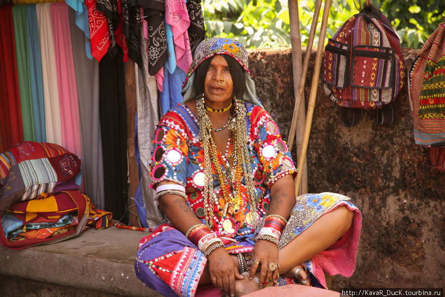 Колоритная женщина Вагатор, Индия