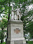 памятник королеве Ядвиге и королю Владиславу Ягелло