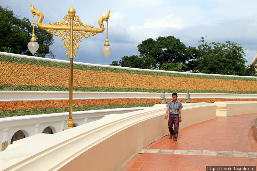 Самая большая ступа Таиланда - Чеди Пхра Патхом