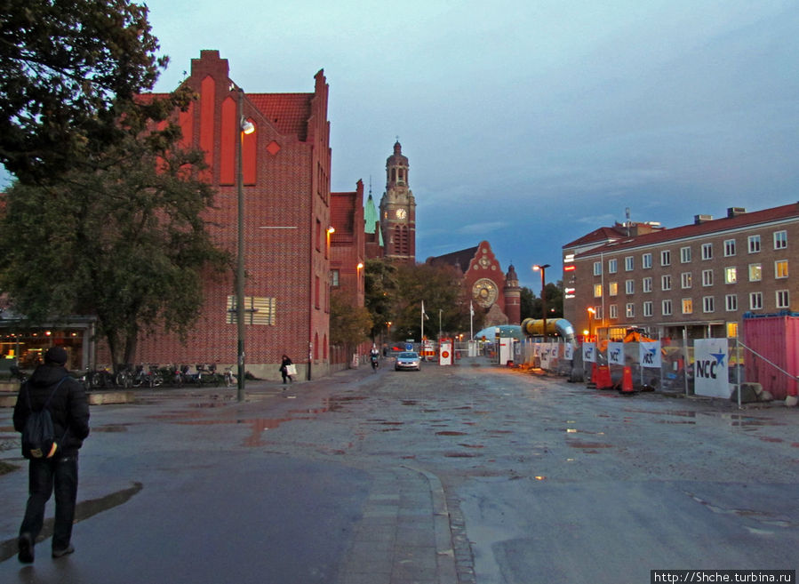 Вечер, вид на церковь St. Johannes Вечер, вид на церковь St. Johannes