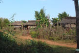 Этническая деревня народностей Карены Падонг, Aka, Яо.