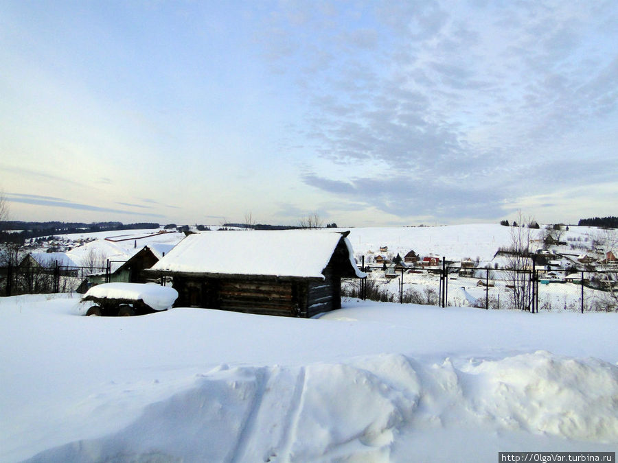 «Потонула деревня в ухабинах,
заслонили избенки леса.
Только видно, на кочках и впадинах,
как синеют кругом небеса»
(С.А.Есенин) «Потонула деревня в ухабинах,
заслонили избенки леса.
Только видно, на кочках и впадинах,
как синеют кругом небеса»
(С.А.Есенин)