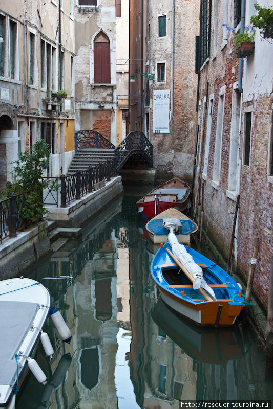 Каналы Венеции, р-н Санто Кроче. Венето, Италия