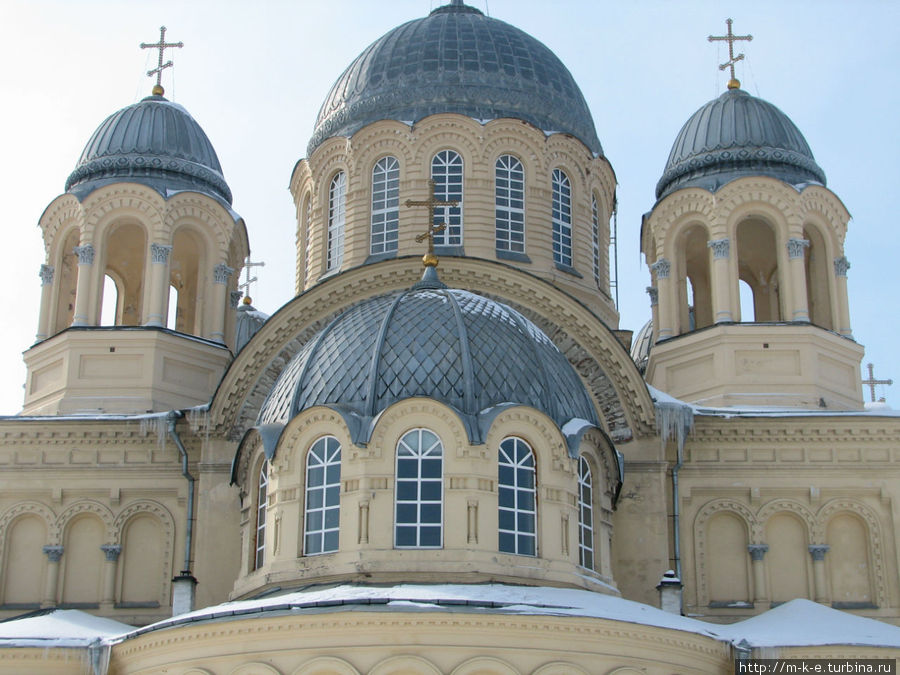 Купола собора Верхотурье, Россия