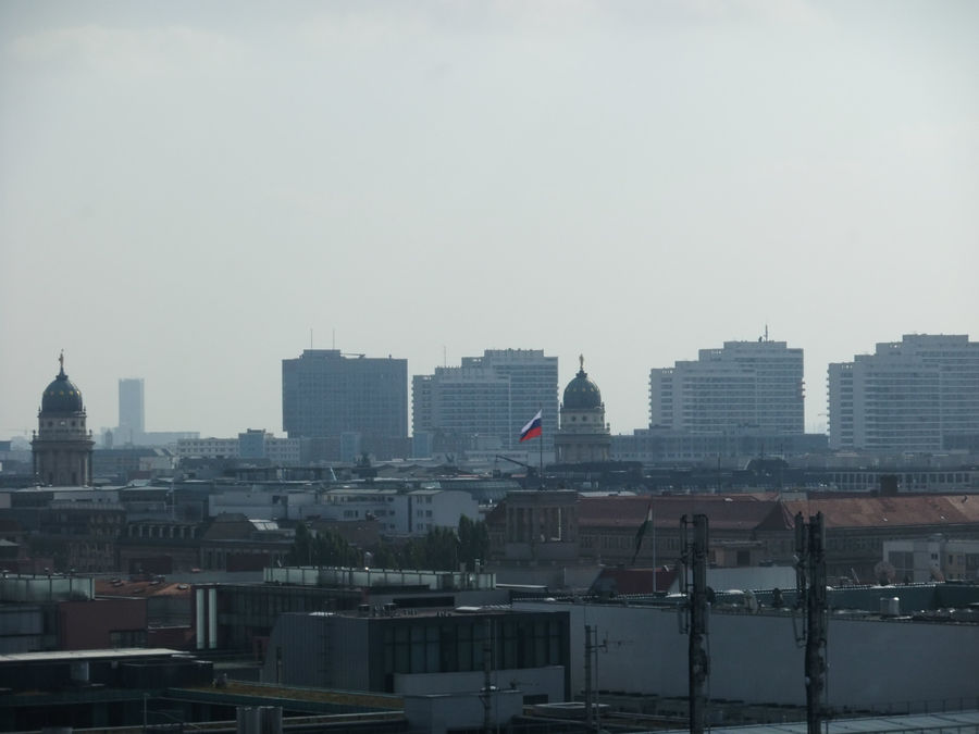 Под куполом Рейхстага Берлин, Германия Под куполом Рейхстага Берлин, Германия