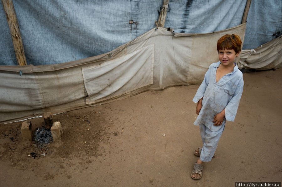 Лагерь беженцев на пакистано-афганской границе Пешавар, Пакистан