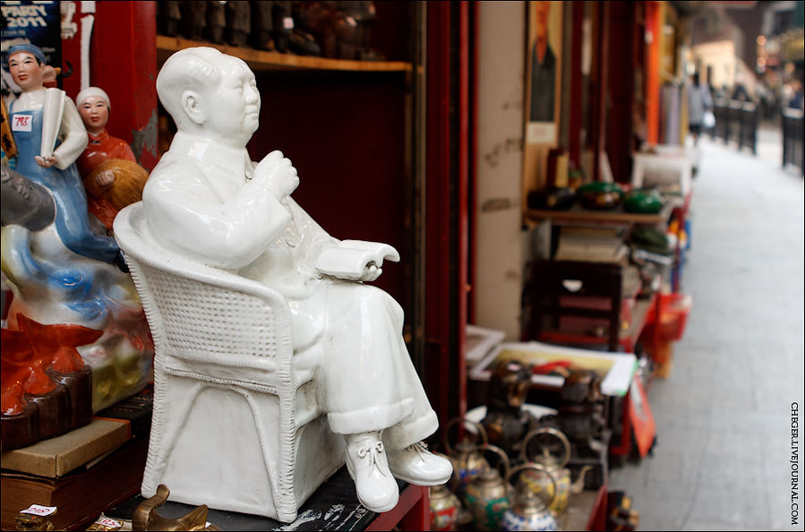 А что у Вождя с головой?? Это каноническое изображение? Виктория, Гонконг А что у Вождя с головой?? Это каноническое изображение? Виктория, Гонконг