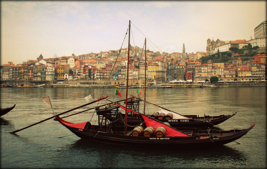 Удачный день или восьмой объект ЮНЕСКО в Португалии Порту, Португалия
