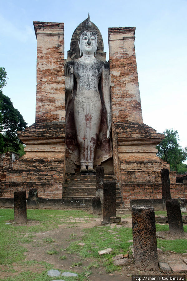 Ват Махатхат - главный храм Сукхотая Сукхотай, Таиланд