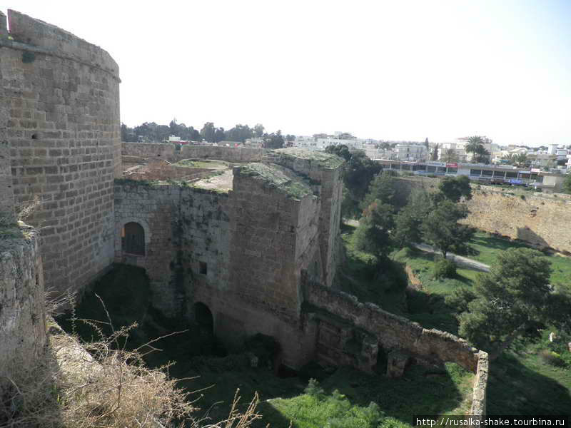 Крепостные стены  Фамагусты