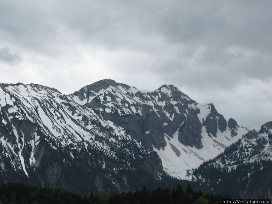 Снежные вершины Фюссен, Германия