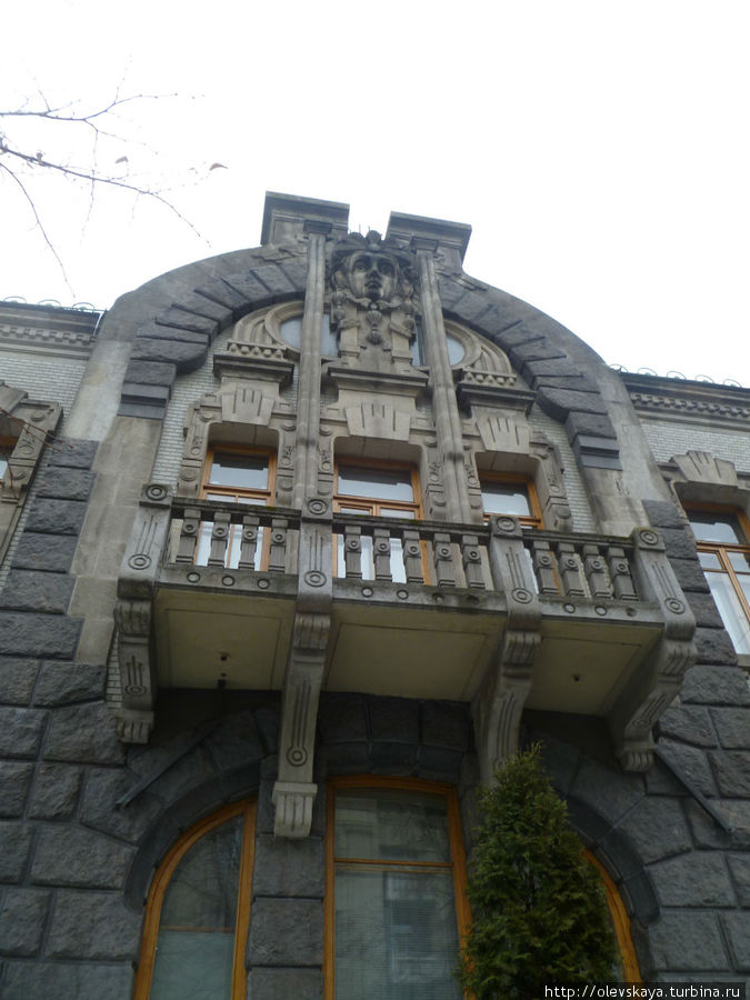 Дом плачущей вдовы Киев, Украина
