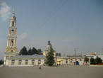 Площадь Двух революций, вид на колокольню Иоанна Богослова