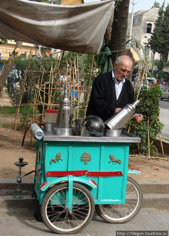 Продавец кофе Триполи, Ливан
