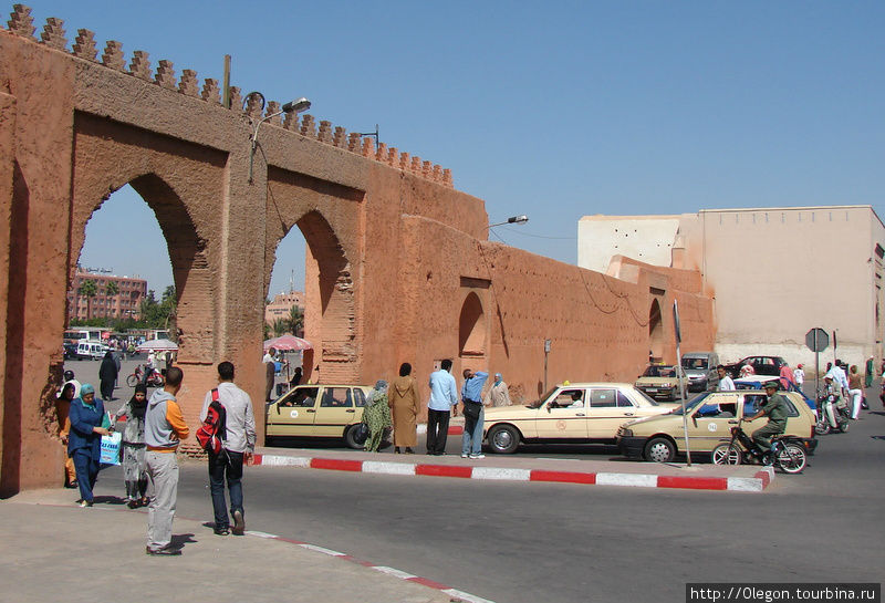Городские ворота в Марракеш Марракеш, Марокко