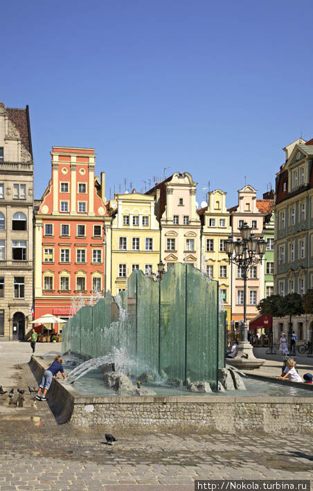 Фонтан на Рыночной площади Вроцлав, Польша