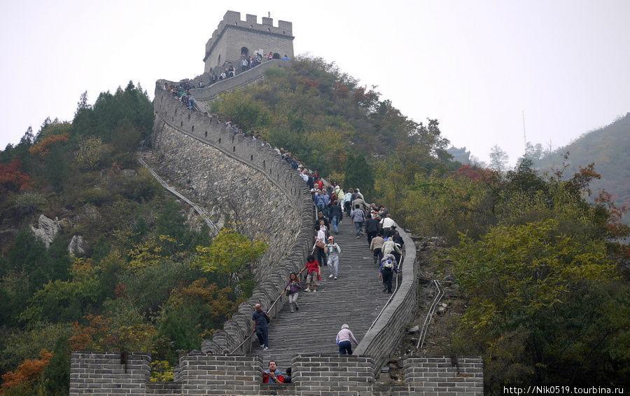 Сквозь туман по Великой китайской стене. Пекин, Китай
