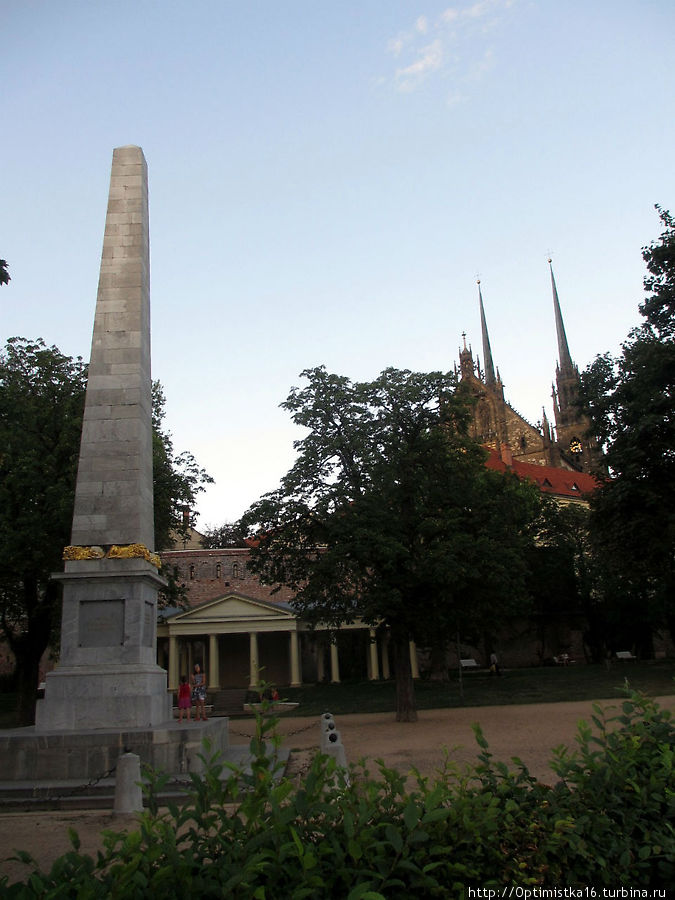 В Денисовых садах на закате дня Брно, Чехия В Денисовых садах на закате дня Брно, Чехия