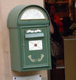 Почтовый ящик зеленый