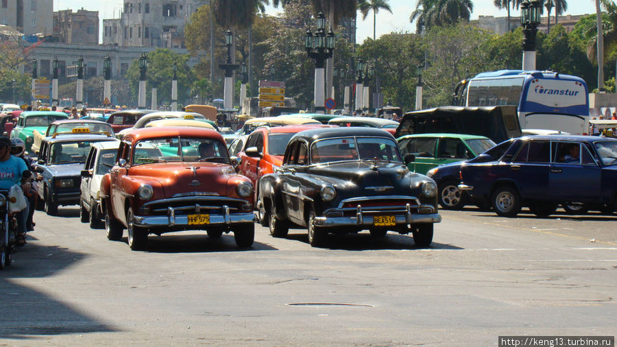 Куба-крупнейший музей старинных автомобилей Гавана, Куба