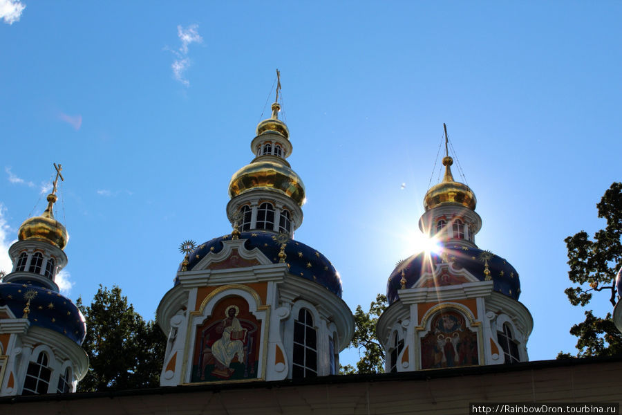 Свято-Успенский Псково-Печерский мужской монастырь Печоры, Россия