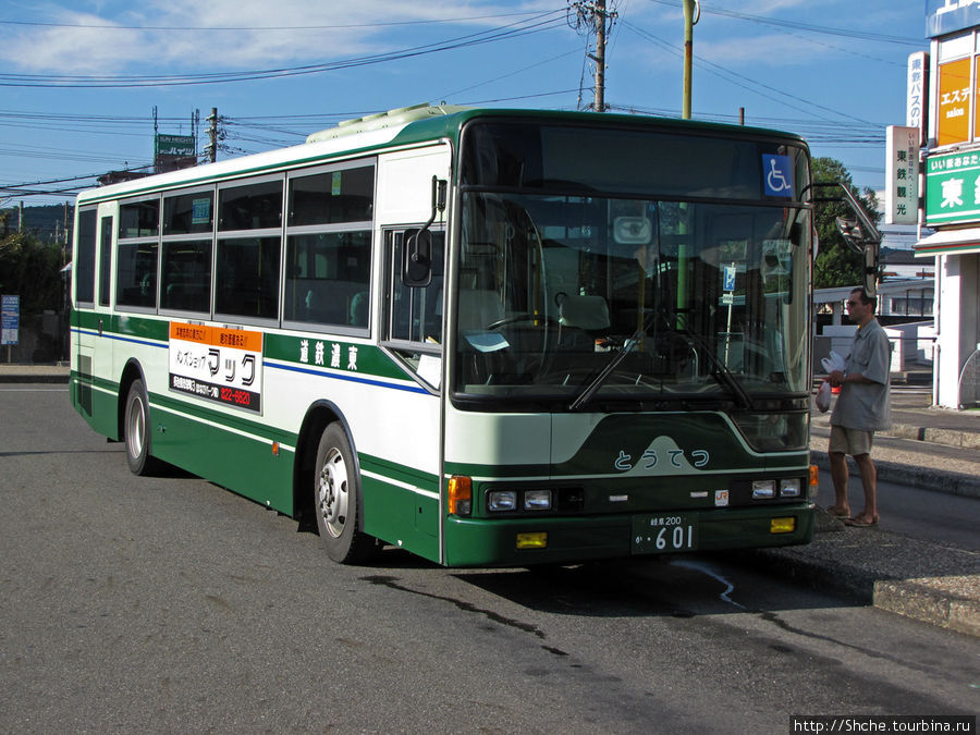 Автобус на ж.д. станции, идущий в Toki Premium Outlet