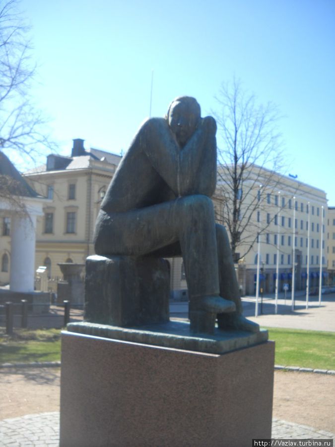 Грустный памятник Хяменлинна, Финляндия
