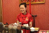 Симпатичные китаянки проведут вам чайную церемонию