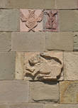 Лев на стене собора — знак царской власти.