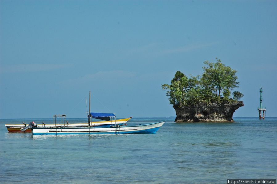 Остров Биак: с юга на север Остров Биак, Индонезия