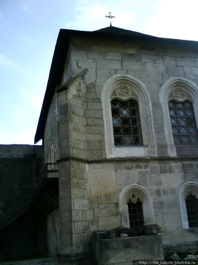 Церковь святых Константина и Елены, XIIIв. (внутренний двор крепости) Хотин, Украина