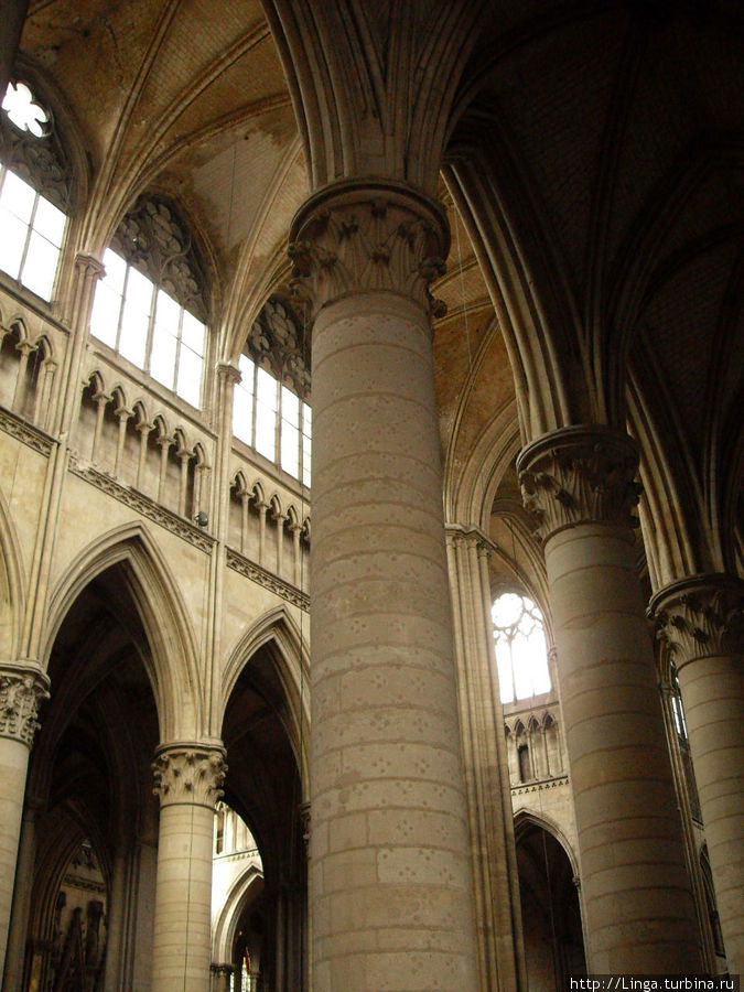 Собор Нотр-Дам де Руан Руан, Франция Собор Нотр-Дам де Руан Руан, Франция