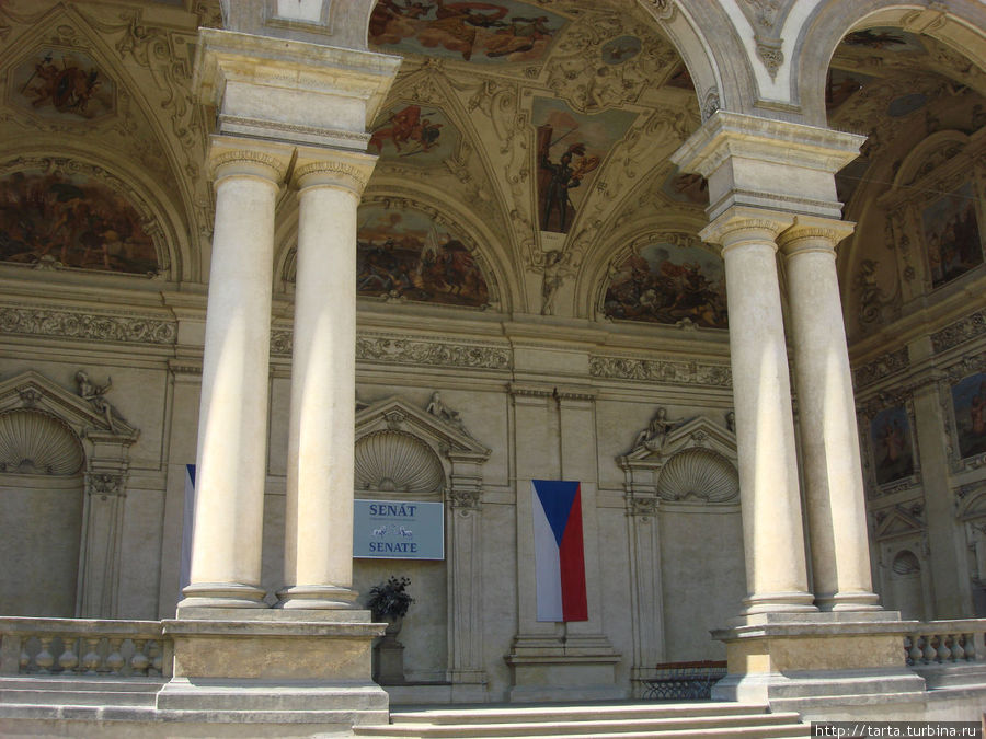 Сенат Прага, Чехия