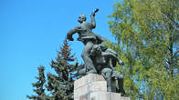 Памятник защитникам города 1941 года
